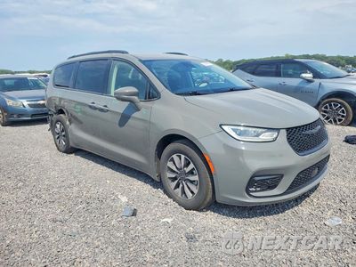 Czwarte zdjęcie samochodu z boku: 2022 CHRYSLER PACIFICA HYBRID TOURING L VIN:2C4RC1L74NR121057 - miniatura
