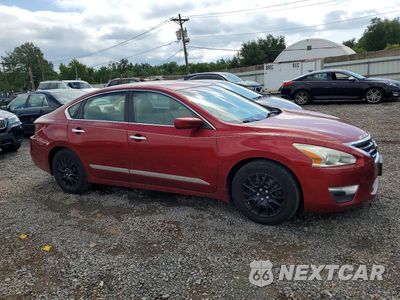 Czwarte zdjęcie samochodu z boku: 2015 NISSAN ALTIMA 2.5 S VIN:1N4AL3AP0FC110407 - miniatura