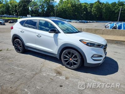 Czwarte zdjęcie samochodu z boku: 2017 HYUNDAI TUCSON NIGHT VIN:KM8J3CA2XHU544423 - miniatura