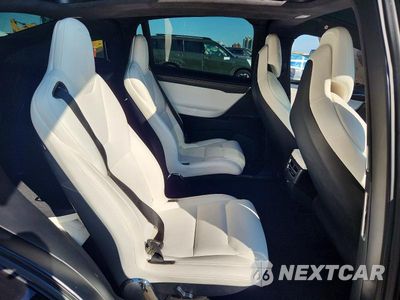 Zdjęcie 10 z 13 samochodu: 2017 TESLA MODEL X VIN:5YJXCBE23HF076644 - miniatura