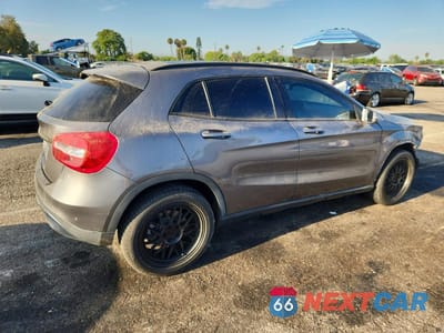 Trzecie zdjęcie samochodu z tyłu: 2018 MERCEDES-BENZ GLA 250 VIN:WDCTG4EB3JJ369838 - miniatura