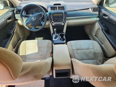 Zdjęcie 8 z 12 samochodu: 2012 TOYOTA CAMRY L VIN:4T1BF1FK3CU633123 - miniatura