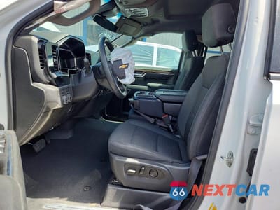 Zdjęcie 7 z 13 samochodu: 2026 CHEVROLET SILVERADO K1500 LT VIN:2GCUKDED5T1157756 - miniatura