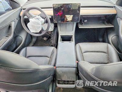 Zdjęcie 8 z 13 samochodu: 2022 TESLA MODEL Y VIN:7SAYGDEE9NF441065 - miniatura