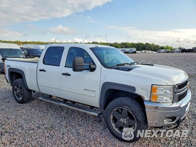 Czwarte zdjęcie samochodu z boku: 2014 CHEVROLET SILVERADO K2500 HEAVY DUTY LT VIN:1GC1KXCG7EF150045 - miniatura