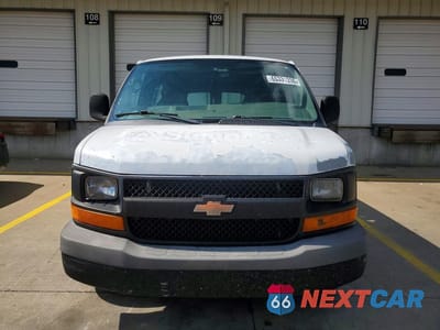 Piąte zdjęcie samochodu w środku: 2013 CHEVROLET EXPRESS G1500 VIN:1GCSGAF44D1107976 - miniatura