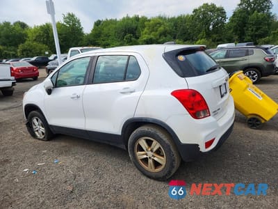 Drugie zdjęcie samochodu z przodu: 2020 CHEVROLET TRAX LS VIN:3GNCJNSB9LL148944 - miniatura