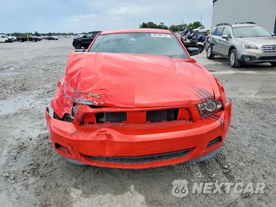 Piąte zdjęcie samochodu w środku: 2011 FORD MUSTANG VIN:1ZVBP8AM9B5116613 - miniatura