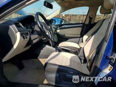 Zdjęcie 7 z 12 samochodu: 2012 VOLKSWAGEN JETTA SEL VIN:3VWLP7AJ4CM381133 - miniatura