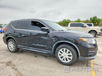 Czwarte zdjęcie samochodu z boku: 2018 NISSAN ROGUE S VIN:KNMAT2MV8JP520923 - miniatura