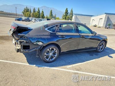 Trzecie zdjęcie samochodu z tyłu: 2024 HONDA ACCORD HYBRID EXL VIN:1HGCY2F63RA047464 - miniatura