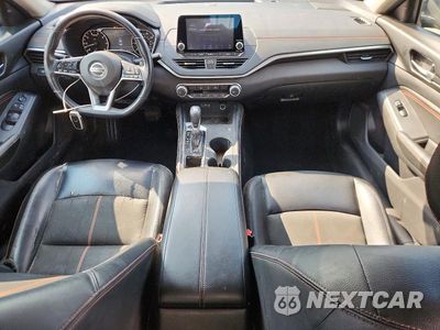 Zdjęcie 8 z 12 samochodu: 2019 NISSAN ALTIMA SR VIN:1N4BL4CV8KC255629 - miniatura
