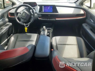 Zdjęcie 8 z 13 samochodu: 2023 TOYOTA PRIUS PRIME XSE VIN:JTDACACU1P3009086 - miniatura