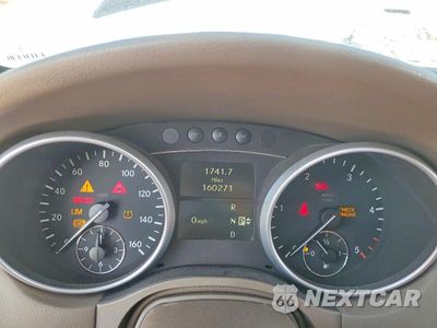 Zdjęcie 9 z 13 samochodu: 2010 MERCEDES-BENZ ML 350 BLUETEC VIN:4JGBB2FB7AA617328 - miniatura