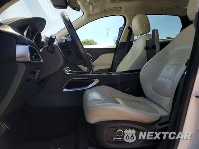 Zdjęcie 7 z 13 samochodu: 2019 JAGUAR F-PACE PRESTIGE VIN:SADCK2FX5KA392403 - miniatura