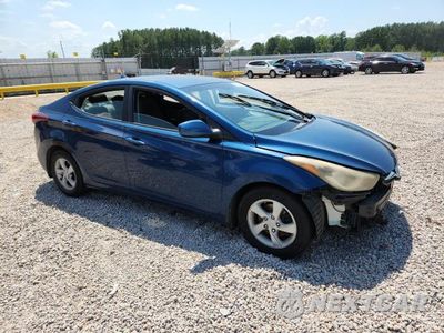 Czwarte zdjęcie samochodu z boku: 2015 HYUNDAI ELANTRA SE VIN:KMHDH4AE5FU222929 - miniatura