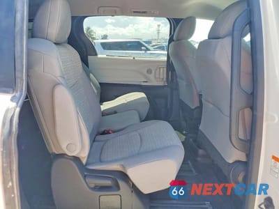 Zdjęcie 11 z 13 samochodu: 2026 TOYOTA SIENNA LE VIN:5TDKSKFC7TS231527 - miniatura