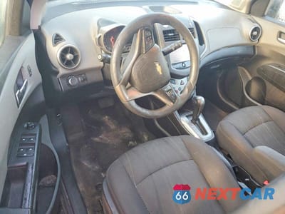 Zdjęcie 8 z 12 samochodu: 2016 CHEVROLET SONIC LT VIN:1G1JC6SH5G4149386 - miniatura