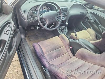 Zdjęcie 8 z 12 samochodu: 1999 FORD MUSTANG COBRA SVT VIN:1FAFP47V4XF197735 - miniatura
