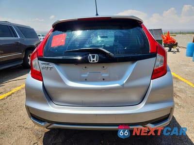 Zdjęcie 6 z 12 samochodu: 2019 HONDA FIT LX VIN:3HGGK5H43KM706667 - miniatura