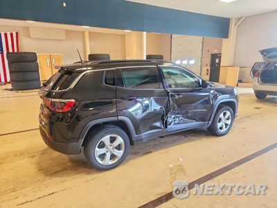 Trzecie zdjęcie samochodu z tyłu: 2021 JEEP COMPASS LATITUDE VIN:3C4NJDBB5MT597678 - miniatura