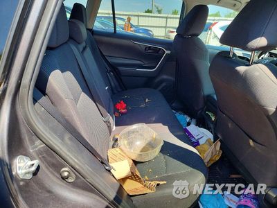 Zdjęcie 11 z 13 samochodu: 2020 TOYOTA RAV4 LE VIN:2T3F1RFV6LW116138 - miniatura
