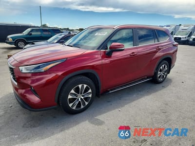 2024 TOYOTA HIGHLANDER XLE 5TDKDRAH9RS053179 - główne zdjęcie licytacji z USA - miniatura