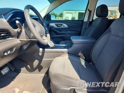 Zdjęcie 7 z 13 samochodu: 2021 CHEVROLET TRAVERSE LS VIN:1GNERFKW9MJ230935 - miniatura