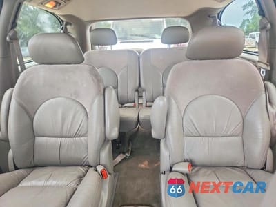 Zdjęcie 10 z 13 samochodu: 2003 CHRYSLER TOWN & COUNTRY LIMITED VIN:2C8GP64L33R132275 - miniatura