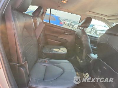 Zdjęcie 10 z 13 samochodu: 2021 TOYOTA HIGHLANDER XLE VIN:5TDHZRBH2MS153207 - miniatura