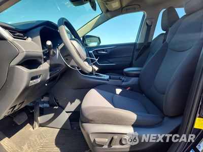 Zdjęcie 7 z 13 samochodu: 2020 TOYOTA RAV4 XLE VIN:JTMP1RFV9LJ031880 - miniatura