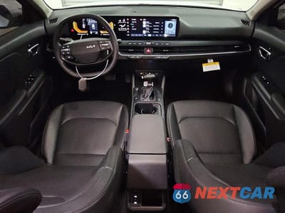 Zdjęcie 8 z 12 samochodu: 2026 KIA K4 EX VIN:3KPFU4DE8TE313241 - miniatura