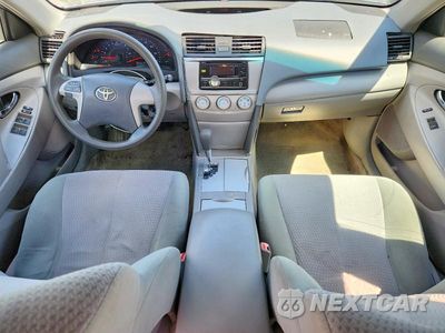 Zdjęcie 8 z 12 samochodu: 2011 TOYOTA CAMRY LE VIN:4T1BF3EK6BU138104 - miniatura
