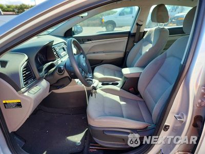 Zdjęcie 7 z 12 samochodu: 2017 HYUNDAI ELANTRA SE VIN:5NPD74LF5HH172026 - miniatura