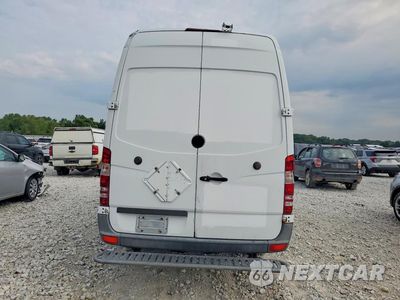 Zdjęcie 6 z 13 samochodu: 2014 MERCEDES-BENZ SPRINTER 2500 DELIVERY VAN VIN:WD3PE8DE1E5820984 - miniatura