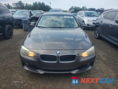 Piąte zdjęcie samochodu w środku: 2013 BMW 328 XI SULEV VIN:WBA3B5C55DF594192 - miniatura
