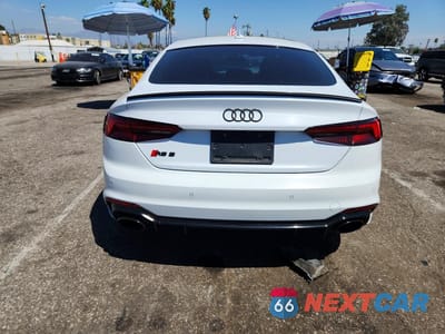 Zdjęcie 6 z 12 samochodu: 2019 AUDI RS5 VIN:WUABWCF54KA901691 - miniatura