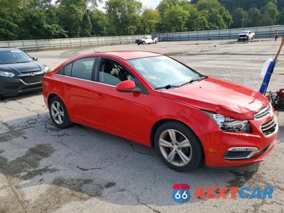 Czwarte zdjęcie samochodu z boku: 2015 CHEVROLET CRUZE LT VIN:1G1PE5SB9F7206860 - miniatura