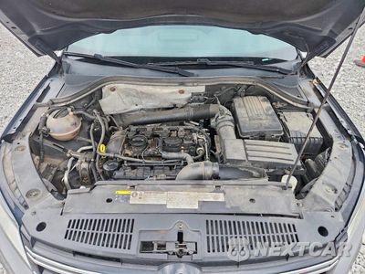 Zdjęcie 12 z 13 samochodu: 2016 VOLKSWAGEN TIGUAN S VIN:WVGAV7AX3GW585816 - miniatura