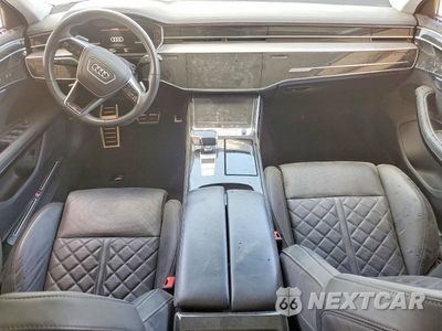 Zdjęcie 8 z 13 samochodu: 2023 AUDI S8 VIN:WAULSAF8XPN011320 - miniatura