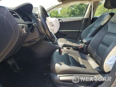 Zdjęcie 7 z 12 samochodu: 2015 VOLKSWAGEN JETTA SE VIN:3VWD17AJ8FM321379 - miniatura