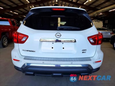Zdjęcie 6 z 13 samochodu: 2017 NISSAN PATHFINDER SV VIN:5N1DR2MM3HC901630 - miniatura