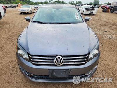 Piąte zdjęcie samochodu w środku: 2012 VOLKSWAGEN PASSAT SE VIN:1VWBH7A31CC037786 - miniatura
