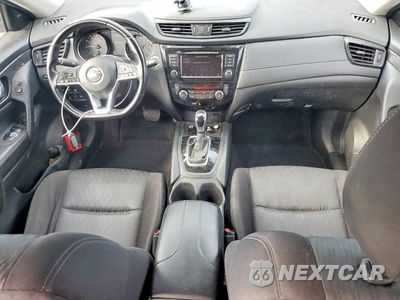 Zdjęcie 8 z 13 samochodu: 2020 NISSAN ROGUE SV VIN:JN8AT2MV9LW106627 - miniatura