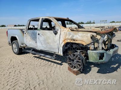 Czwarte zdjęcie samochodu z boku: 2021 GMC SIERRA K2500 SLT VIN:1GT49NEY3MF155664 - miniatura