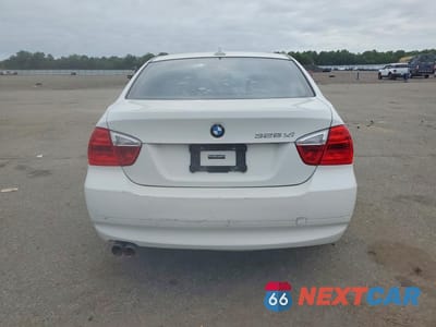 Zdjęcie 6 z 12 samochodu: 2007 BMW 328 XI VIN:WBAVC93517KZ71514 - miniatura