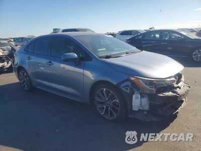 Czwarte zdjęcie samochodu z boku: 2021 TOYOTA COROLLA SE VIN:JTDS4MCE5MJ056608 - miniatura