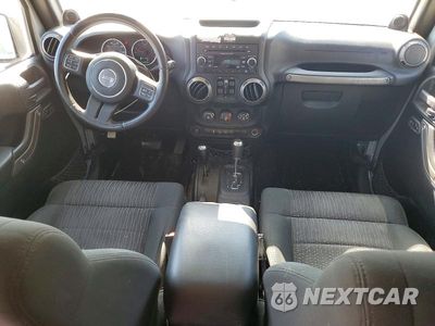 Zdjęcie 8 z 13 samochodu: 2012 JEEP WRANGLER UNLIMITED SPORT VIN:1C4BJWDG9CL151194 - miniatura