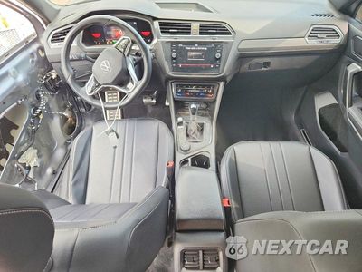 Zdjęcie 8 z 14 samochodu: 2022 VOLKSWAGEN TIGUAN SE R-LINE BLACK VIN:3VV8B7AXXNM128673 - miniatura