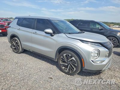 Czwarte zdjęcie samochodu z boku: 2022 MITSUBISHI OUTLANDER SE VIN:JA4J3UA83NZ023227 - miniatura